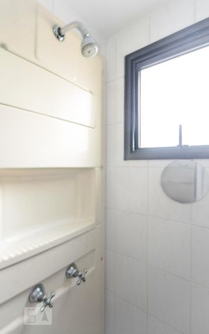 Apartamento para alugar com 72m², 3 quartos e 2 vagasBanheiro 