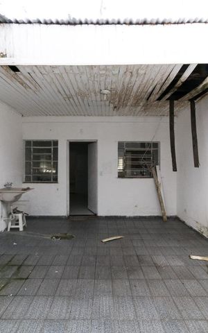 Casa à venda com 150m², 2 quartos e 1 vaga Casa à venda com 150m², 2 quartos e 1 vagaQuintal