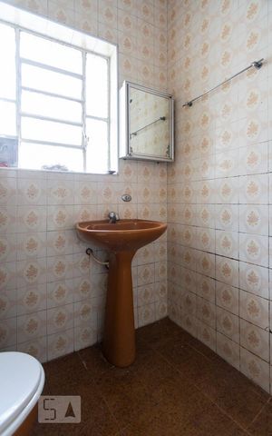 Casa à venda com 155m², 2 quartos e sem vagaBanheiro social