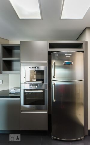 Apartamento para alugar com 92m², 1 quarto e 3 vagas Apartamento para alugar com 92m², 1 quarto e 3 vagasCozinha