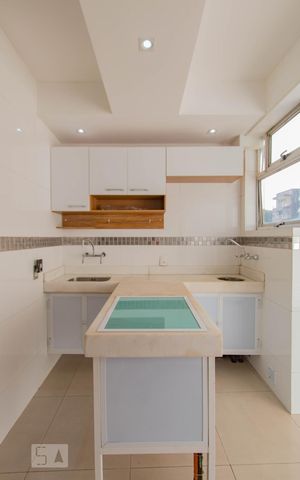Apartamento à venda com 150m², 5 quartos e sem vagaCozinha