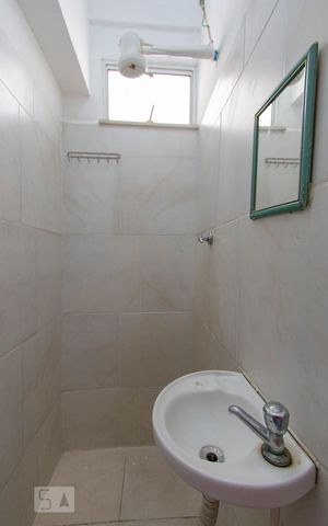 Apartamento à venda com 150m², 5 quartos e sem vagaBanheiro de Serviço