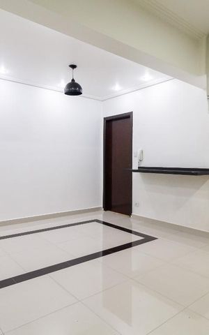 Casa à venda com 255m², 4 quartos e 2 vagas Casa à venda com 255m², 4 quartos e 2 vagasCozinha