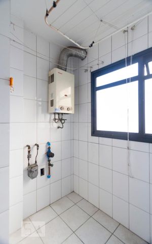 Apartamento para alugar com 66m², 2 quartos e 1 vagaÁrea de serviço