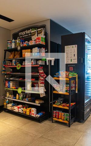 Studio para alugar com 35m², 1 quarto e 1 vaga Studio para alugar com 35m², 1 quarto e 1 vagaÁrea comum - Mercadinho/Recepção