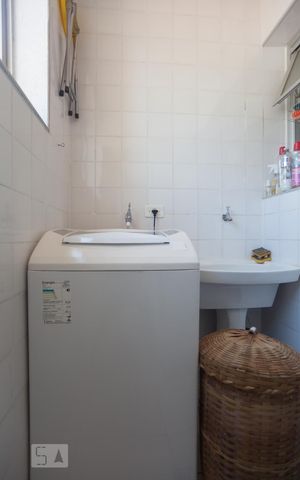 Apartamento à venda com 44m², 1 quarto e 1 vaga Apartamento à venda com 44m², 1 quarto e 1 vagaLavanderia