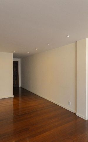 Apartamento à venda com 120m², 3 quartos e 2 vagasSala