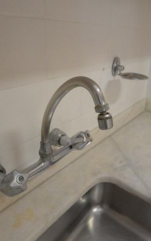 Apartamento à venda com 120m², 3 quartos e 2 vagasCozinha torneira