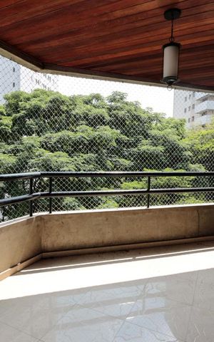 Apartamento à venda com 227m², 4 quartos e 3 vagasVarand