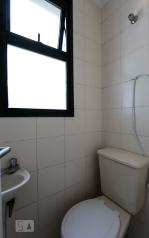 Apartamento à venda com 227m², 4 quartos e 3 vagasBanheiro de serviço