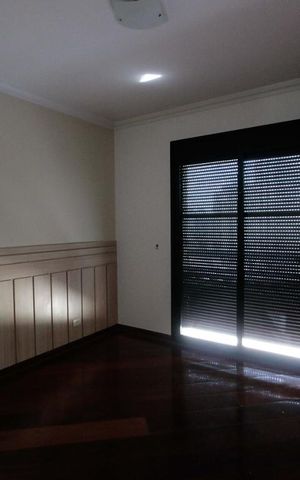 Apartamento à venda com 227m², 4 quartos e 3 vagasSuite2