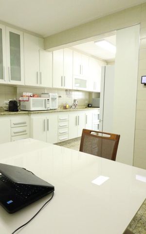 Apartamento à venda com 180m², 4 quartos e 2 vagasCozinha