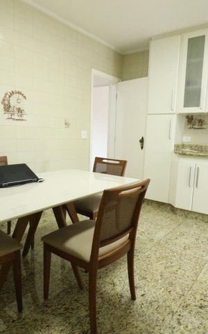 Apartamento à venda com 180m², 4 quartos e 2 vagasCozinha