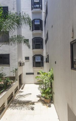 Apartamento à venda com 325m², 4 quartos e 4 vagas Apartamento à venda com 325m², 4 quartos e 4 vagasVista Corredor
