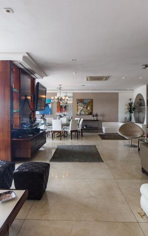 Apartamento à venda com 325m², 4 quartos e 4 vagas Apartamento à venda com 325m², 4 quartos e 4 vagasSala