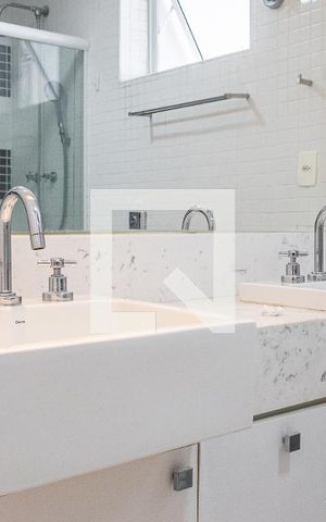 Apartamento à venda com 105m², 3 quartos e 2 vagasBanheiro 1