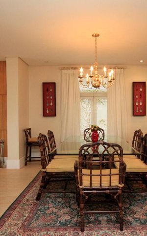 Casa à venda com 260m², 3 quartos e 3 vagasSala