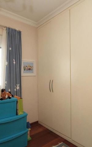 Casa à venda com 260m², 3 quartos e 3 vagasQuarto