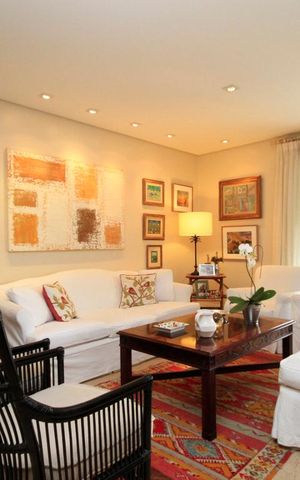 Casa à venda com 260m², 3 quartos e 3 vagasSala