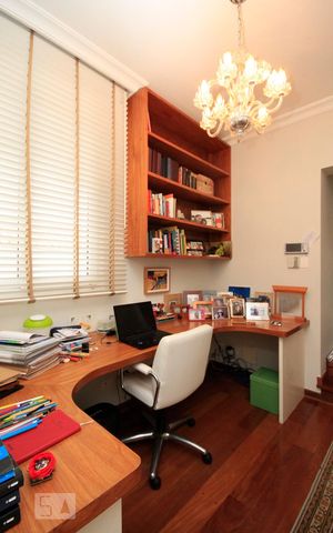 Casa à venda com 260m², 3 quartos e 3 vagasEscritório