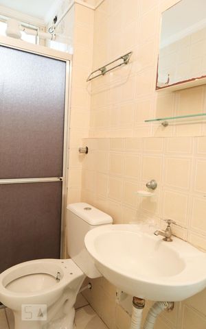 Apartamento à venda com 58m², 2 quartos e 1 vaga Apartamento à venda com 58m², 2 quartos e 1 vagaBanheiro