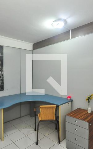 Casa à venda com 280m², 6 quartos e 3 vagas Casa à venda com 280m², 6 quartos e 3 vagasQuarto 1 da Casa 2