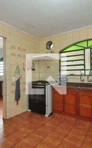 Casa à venda com 280m², 6 quartos e 3 vagas Casa à venda com 280m², 6 quartos e 3 vagasCozinha da Casa 1