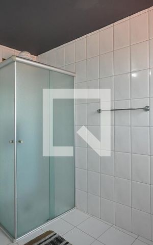 Casa à venda com 280m², 6 quartos e 3 vagas Casa à venda com 280m², 6 quartos e 3 vagasBanheiro 2 da Casa 2