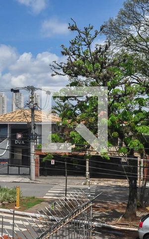 Casa à venda com 280m², 6 quartos e 3 vagas Casa à venda com 280m², 6 quartos e 3 vagasVista do Quarto 1 da Casa 1