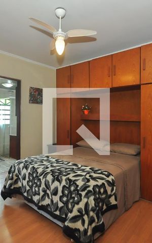 Casa à venda com 280m², 6 quartos e 3 vagas Casa à venda com 280m², 6 quartos e 3 vagasSuíte da Casa 1