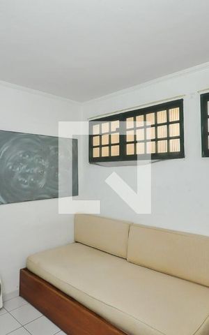 Casa à venda com 280m², 6 quartos e 3 vagas Casa à venda com 280m², 6 quartos e 3 vagasQuarto 1 da Casa 2