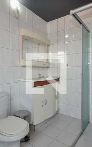 Casa à venda com 280m², 6 quartos e 3 vagas Casa à venda com 280m², 6 quartos e 3 vagasBanheiro 2 da Casa 2