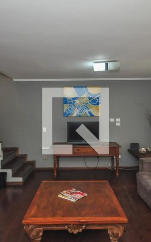 Casa à venda com 280m², 6 quartos e 3 vagas Casa à venda com 280m², 6 quartos e 3 vagasSala da Casa 1
