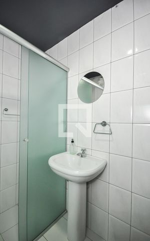 Casa à venda com 280m², 6 quartos e 3 vagas Casa à venda com 280m², 6 quartos e 3 vagasBanheiro 1 da Casa 2