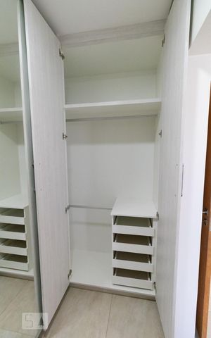Casa para alugar com 297m², 3 quartos e 4 vagasSuite 1