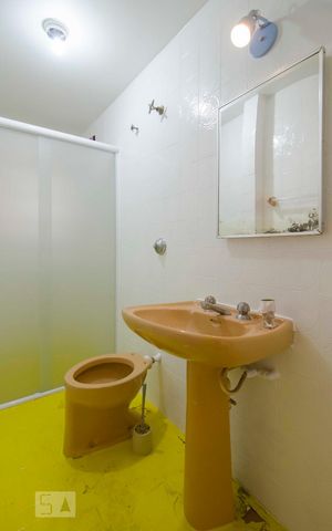 Apartamento à venda com 100m², 2 quartos e sem vagaBanheiro