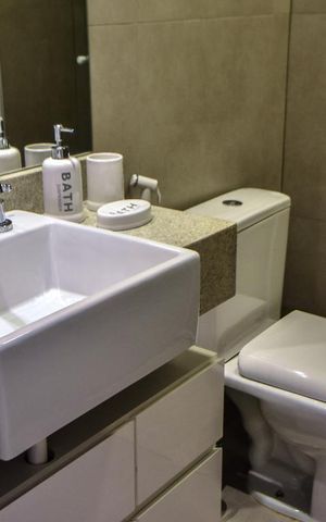 Studio para alugar com 55m², 1 quarto e 1 vaga Studio para alugar com 55m², 1 quarto e 1 vagaBanheiro
