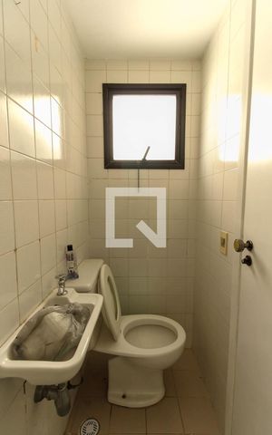Apartamento à venda com 114m², 3 quartos e 2 vagas Apartamento à venda com 114m², 3 quartos e 2 vagasBanheiro de Serviço