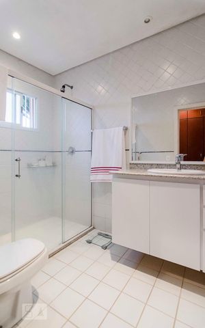 Casa à venda com 200m², 3 quartos e 2 vagasBanheiro Suíte