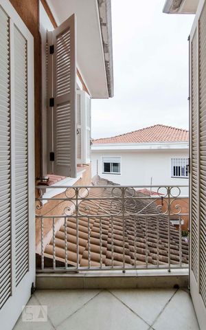 Casa à venda com 200m², 3 quartos e 2 vagasSacada Sala superior