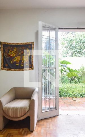 Casa à venda com 400m², 3 quartos e 4 vagasSuíte 01