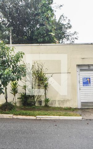 Casa à venda com 400m², 3 quartos e 4 vagasCasa 