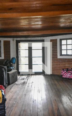 Casa à venda com 400m², 3 quartos e 4 vagasLivraria 