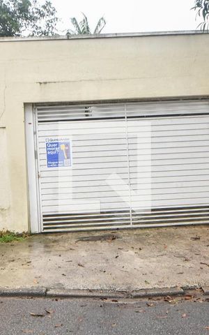 Casa à venda com 400m², 3 quartos e 4 vagasCasa 