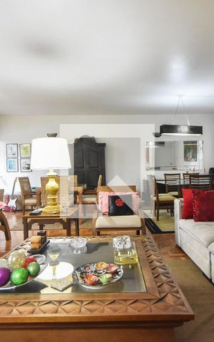 Casa à venda com 400m², 3 quartos e 4 vagasSala Principal 