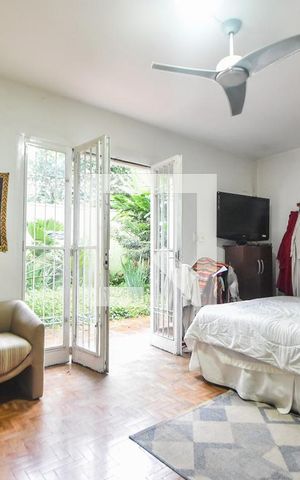 Casa à venda com 400m², 3 quartos e 4 vagasSuíte 01