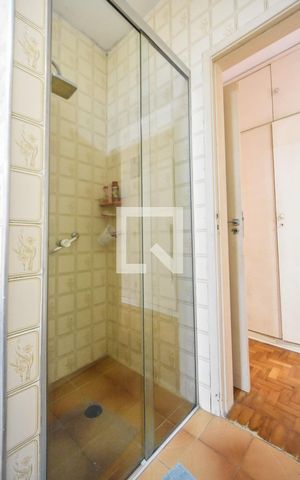 Casa à venda com 400m², 3 quartos e 4 vagasBanheiro Suíte 01