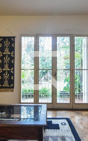 Casa à venda com 400m², 3 quartos e 4 vagasSala de Tv