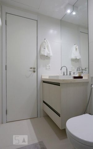 Studio para alugar com 31m², 1 quarto e sem vaga Studio para alugar com 31m², 1 quarto e sem vagaBanheiro