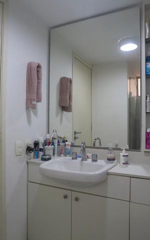 Apartamento à venda com 80m², 2 quartos e 1 vaga Apartamento à venda com 80m², 2 quartos e 1 vagaBanheiro